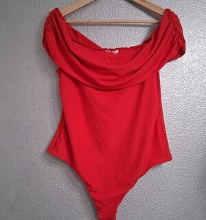 NWOT AFRM Red Off The Shoulder Bodysuit   Size XL